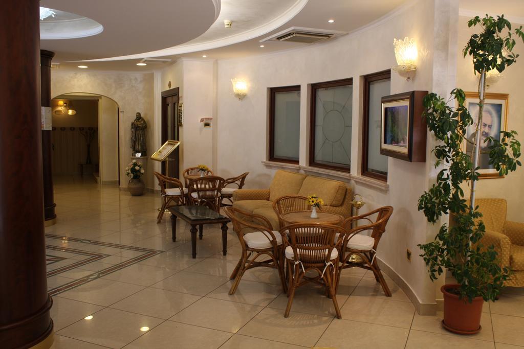 Hotel Di Cosmo سان جيوفاني روتوندو المظهر الخارجي الصورة